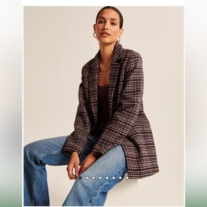 Wool-Blend coat worn twice, like-new condition from Abercrombie (Size Small)